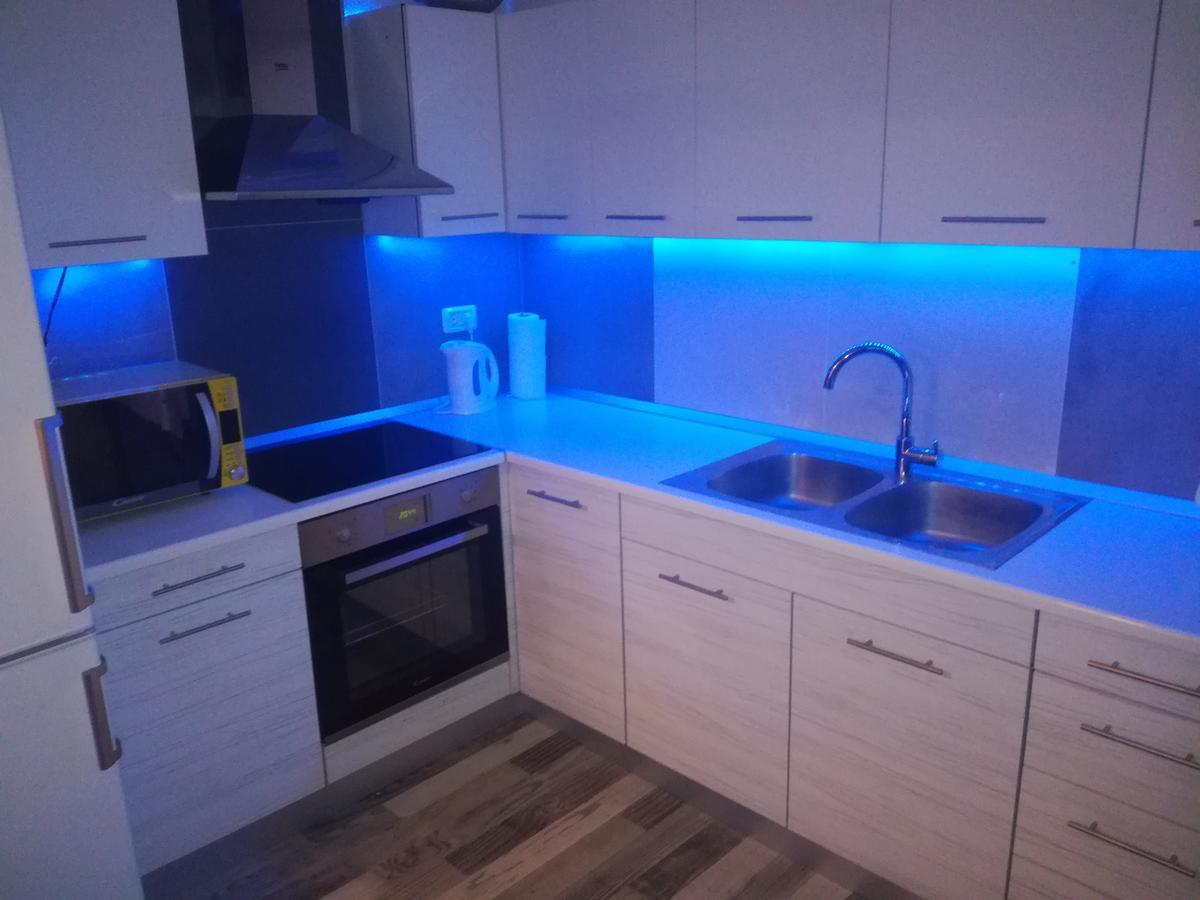Apartment M&M With Private Pool Kucine Екстер'єр фото